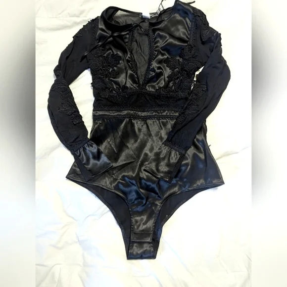 NWT For Love And Lemons Black Satin And Lace Bodysuit Sz Xs - Picture 5 of 13